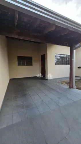 Casa com 2 Quartos para alugar, 60 m² por R$ 1.400/mês - Jardim Piza - Londrina/PR