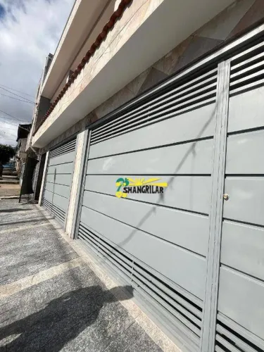 Casa com 4 dormitórios à venda, 216 m² por R$ 980.000,00 - Vila Nogueira - Diadema/SP