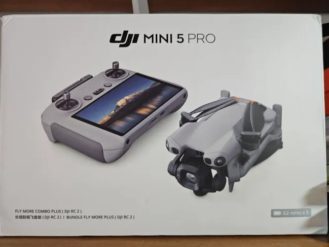 Drone DJI Mini 5 Pro Combo Fly More Plus 