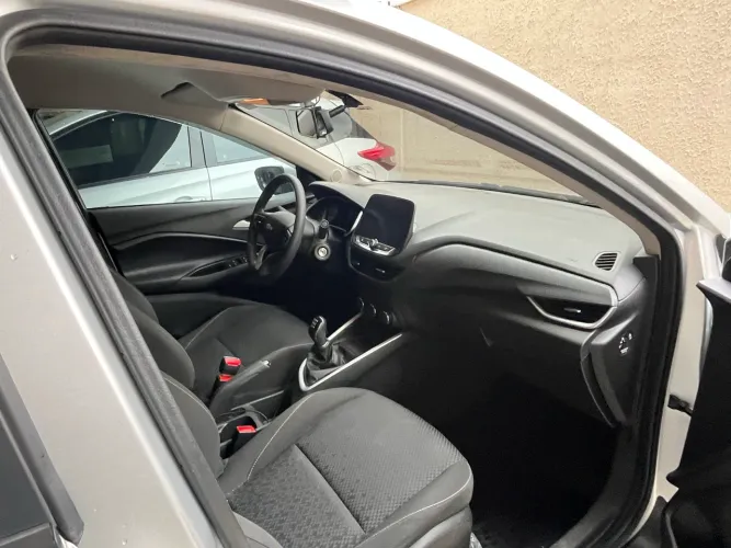 Chevrolet Onix Plus LT 1.0 12V Flex Mec. 4P 2021