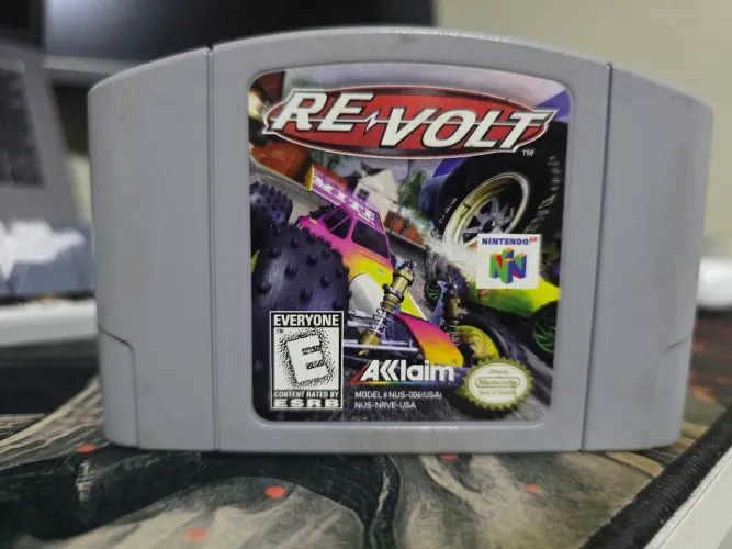 REVOLT, Nintendo 64, Jogo Original, Labels Originais