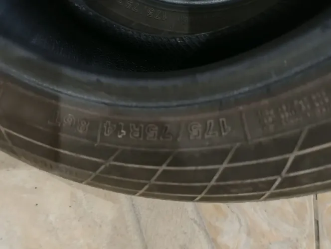 Vendo Pneu 175/75/14