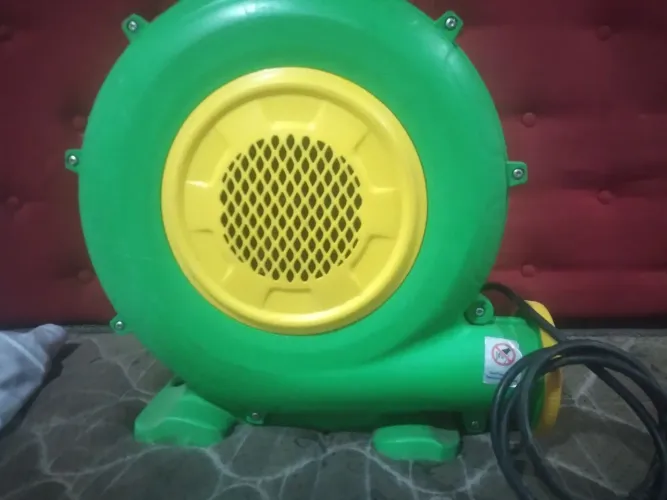 VENDO SOPRADOR DE INFLÁVEIS 750W BIVOLT NOVO 