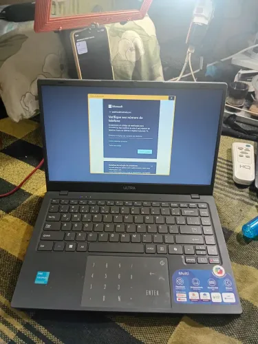 Notebook a venda urgente novo pouco uso preço de compra 1.700,00$   CONTATO  *