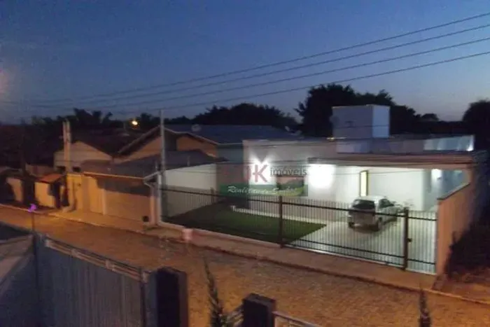 Casa com 4 dormitórios à venda, 200 m² por R$ 900.000,00 - Quiririm - Taubaté/SP