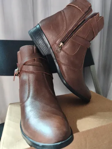 Bota Feminina rasteira 