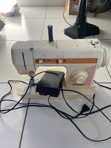 MÁQUINA DE COSTURA DA SINGER EM PERFEITO ESTADO