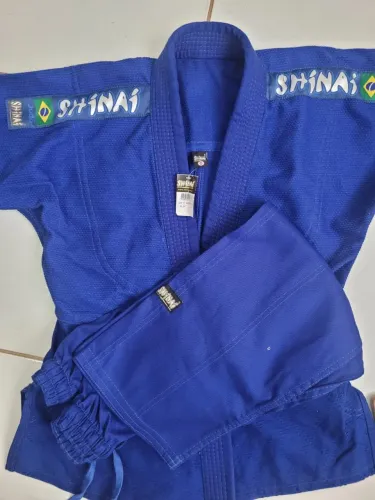 Kimono shinai judô e jiu-jitsu M3 Novo. 220 reais