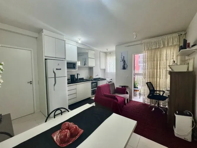 Apartamento c/ 02 Dormitórios e sacada com churrasqueira em Biguaçu