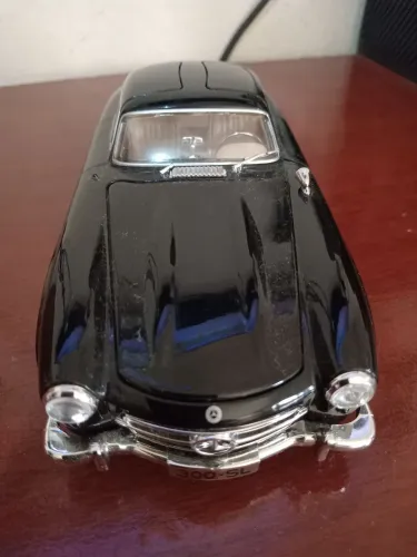 Miniatura mercedes sl 300 escala 1/24