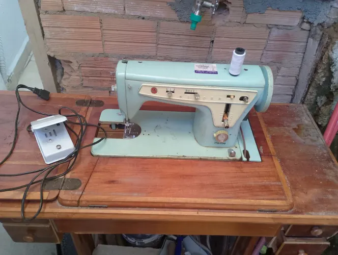 Máquina de costura singer, antiga 