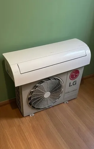 Ar Condicionado Split LG Dual Inverter 12.000 BTUs 220V