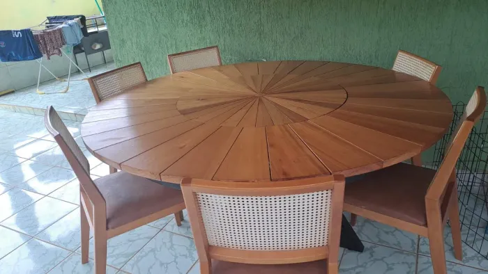 Mesa Giratoris com 8 cadeiras 