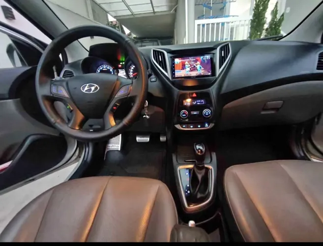 Hyundai HB20S Premium 1.6 Flex 16V Aut. 4P 2017