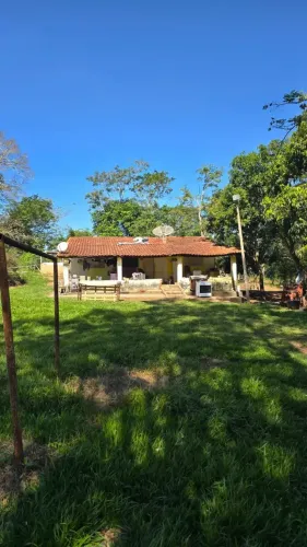 sitio em monte santo de minas um alqueire e uma quarta 33,880 metros quadrados valor 300.0