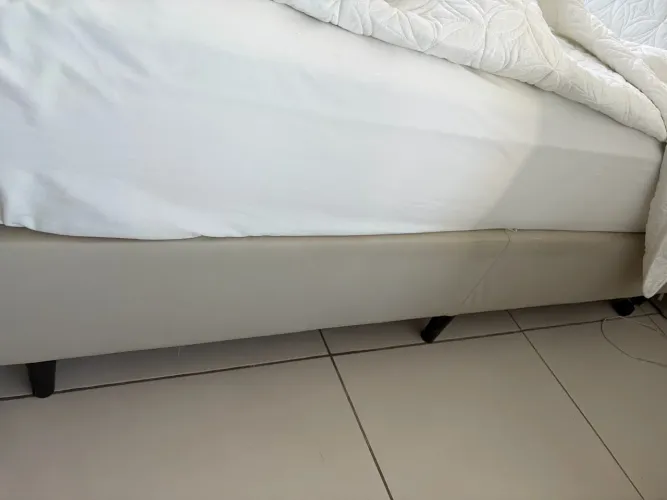Cama box EURO em corino (sem colchão)