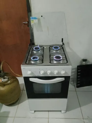 vende-se fogão 4 bocas Esmaltec
