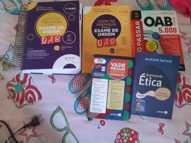 Vendo kit completo: como se preparar para a OAB