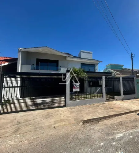 CASA 3 DORMITÓRIOS- BAIRRO SÃO CRISTOVÃO