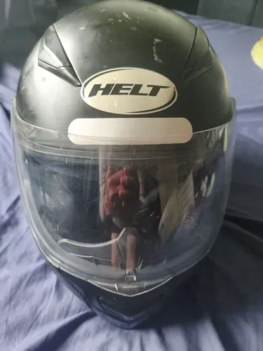 Vende-se Capacete escamoteável Preto n° 60
