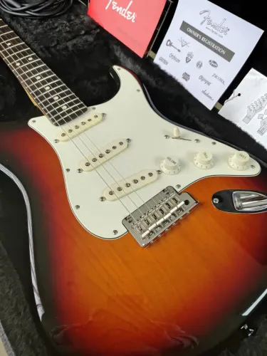 Guitarra Fender American Standard
