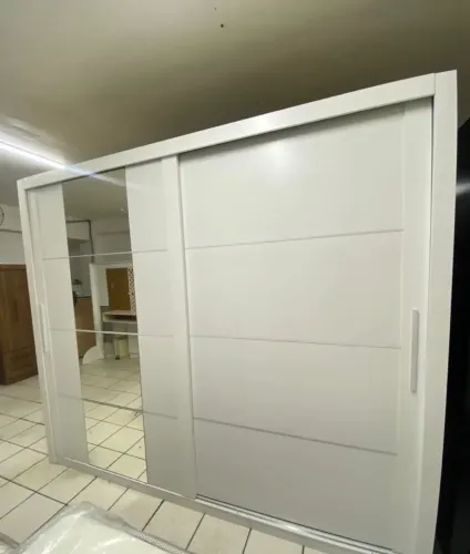 Guarda-roupa de casal Grande