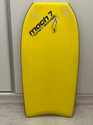 Prancha bodyboard Mach-7, 40,5 tamanho e 1 stringer