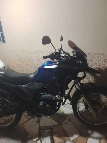 Vende-se moto XRE 190