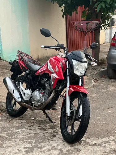 Titan 160