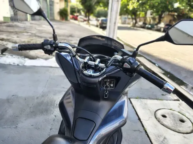 Moto Honda PCX 150 Gasolina 2021/2021, por R$ 15.900,00, excelente estado de conservação, 