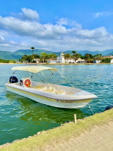 Embarcação Pronta para Trabalho ou lazer