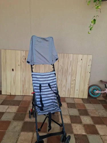 Carrinho de Bebê tipo Guarda Chuva Multikids Navy