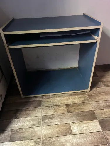 Mesa de computador usada