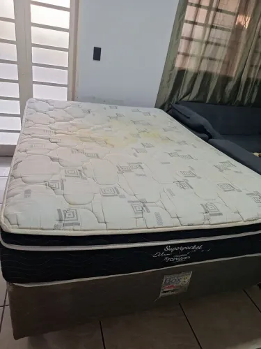 Cama box com colchão