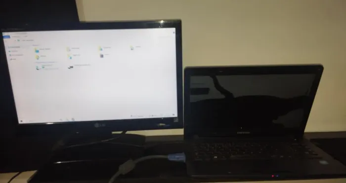 NOTEBOOK SAMSUNG + MONITOR