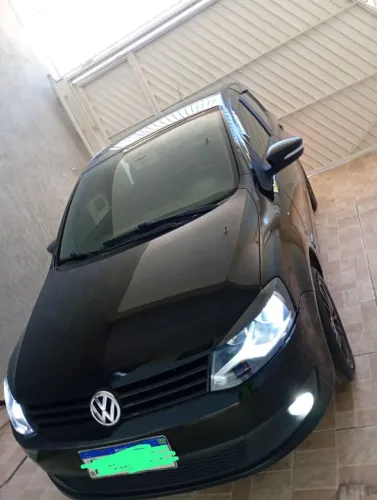 Volkswagen Fox 1.0 MI Total Flex 8V 5P 2014