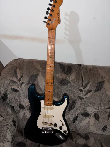 Guitarra Giannini Stratosonic anos 90 - Relíquia