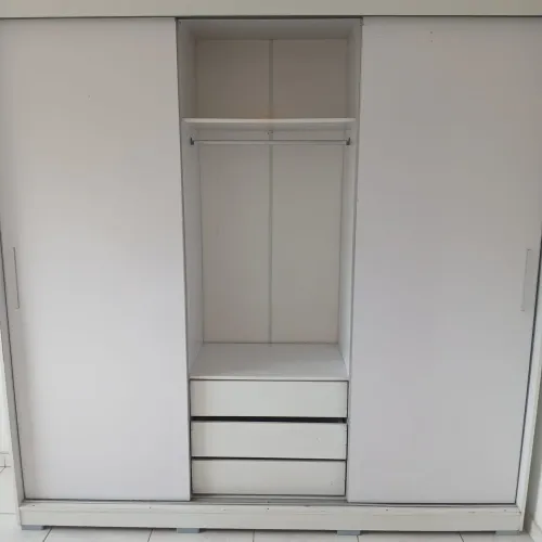 Guarda roupa