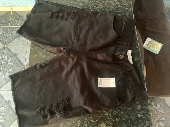 Bermuda jeans Preta!