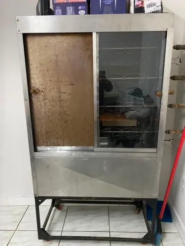 Vendo ou troco por freezer horizontal ou caiaque de pesca, máquina de assar frango.