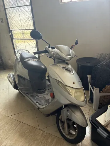 Susuki Burgman AN150