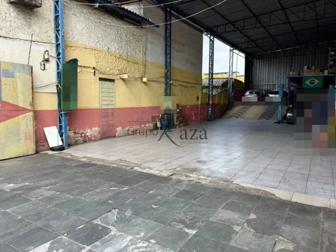 Oportunidade - Galpão Comercial - Centro - Jacareí - 240m² - Estuda permuta.