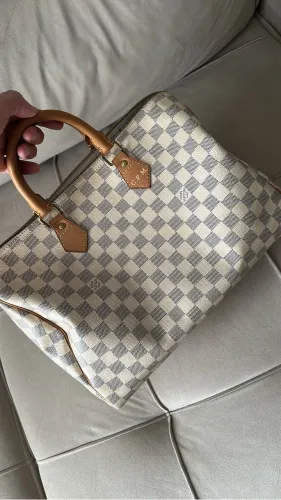 Louis Vuitton Speedy 