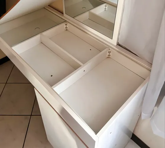 Mesa Penteadeira Grande em L com Espelho (Aceito Troca)