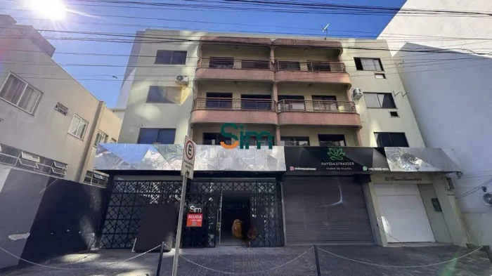 Sala comercial para alugar em Chapecó/SC (Frente) com 300m² e 3 banheiros