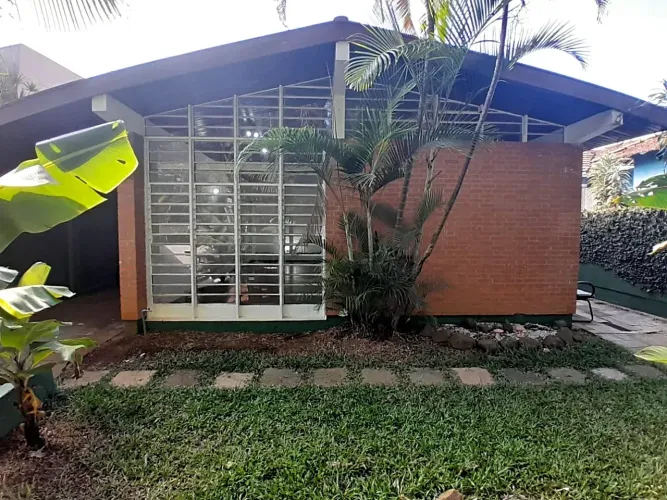 Imóvel com 192 m² de AC e 477 m² de terreno, zoneamento ZCOR2 - residencial ou comercial