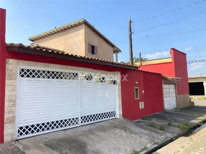 Casa comercial à venda com 366 m² em Bopiranga, Itanhaém