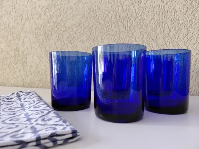 conjunto com 5 copos cristal azul ambar