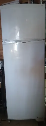 Geladeira fros free voltagem 220 funciona tudo perfeitamente.