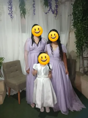 Vertidos lilás usado uma vez